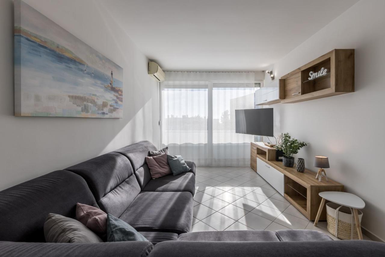 Sundowners Apartment, 52Qm, Double & Single Bed, 10 Min From Old Town Of Split Exterior foto