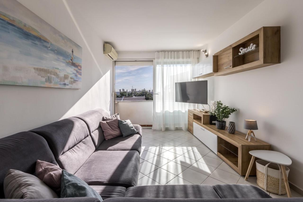 Sundowners Apartment, 52Qm, Double & Single Bed, 10 Min From Old Town Of Split Exterior foto
